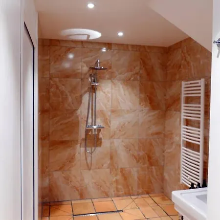 Appartement La Poule Soie Archiac