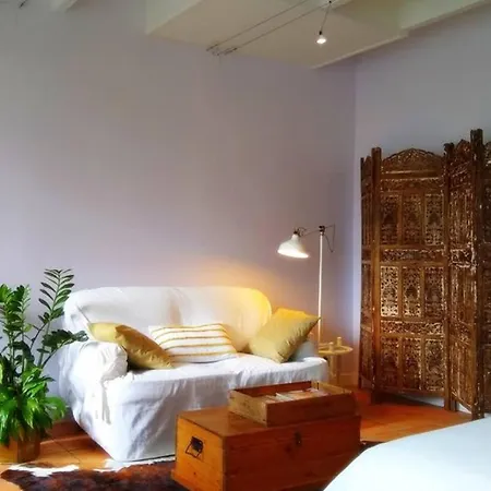Appartement La Poule Soie Archiac
